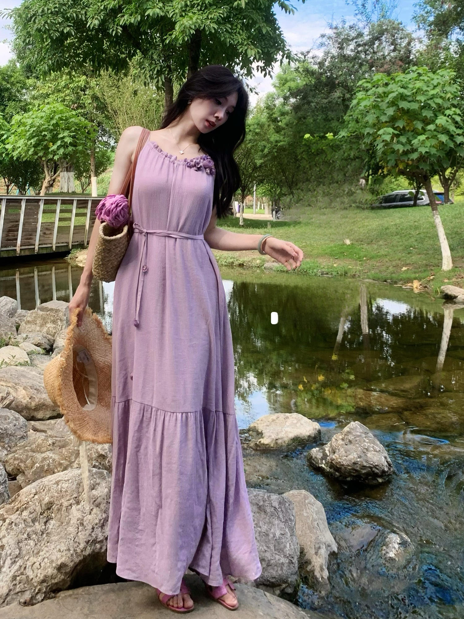 Lifestyle In Korean - Lochan Jin Korean Style Loose Sleeveless